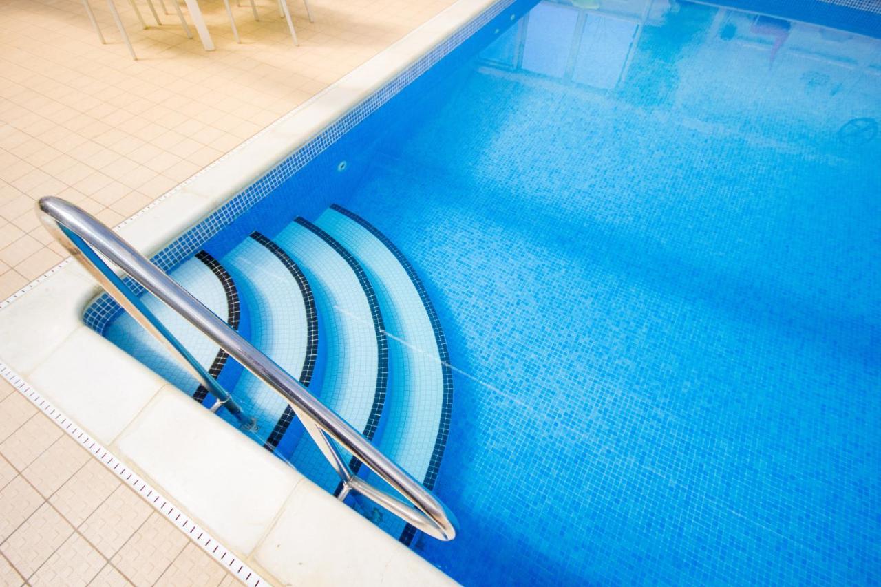 The Lakes Rookley Εξωτερικό φωτογραφία Swimming pool
